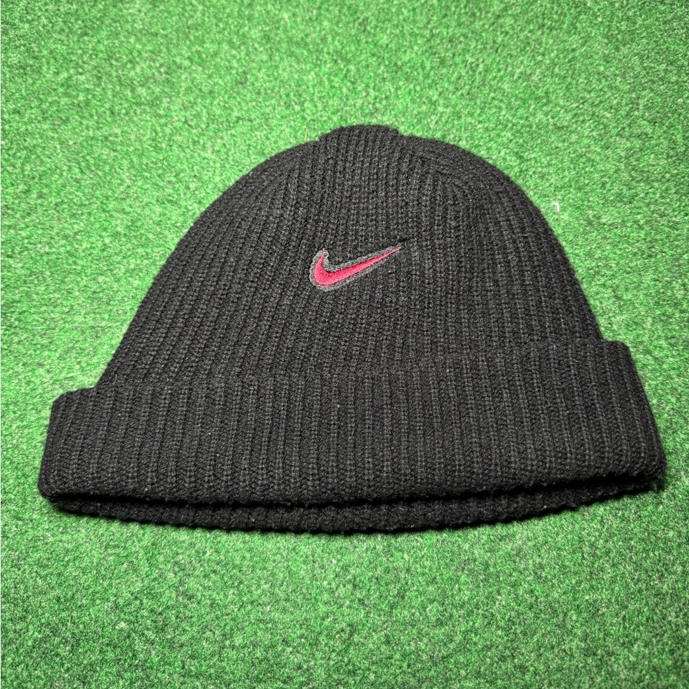 Vintage Nike Beanie 90s Swoosh Black Skull Cap Hat 
Very good condition